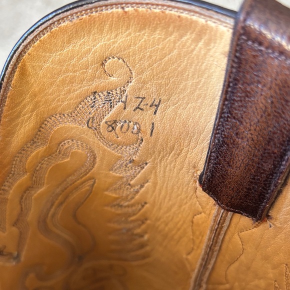 Custom Men's Brown Leather Western Boots - Picture 5 of 10